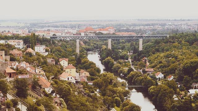 Kde se najíst v Znojmě: Přehled vhodných restaurací pro seniory